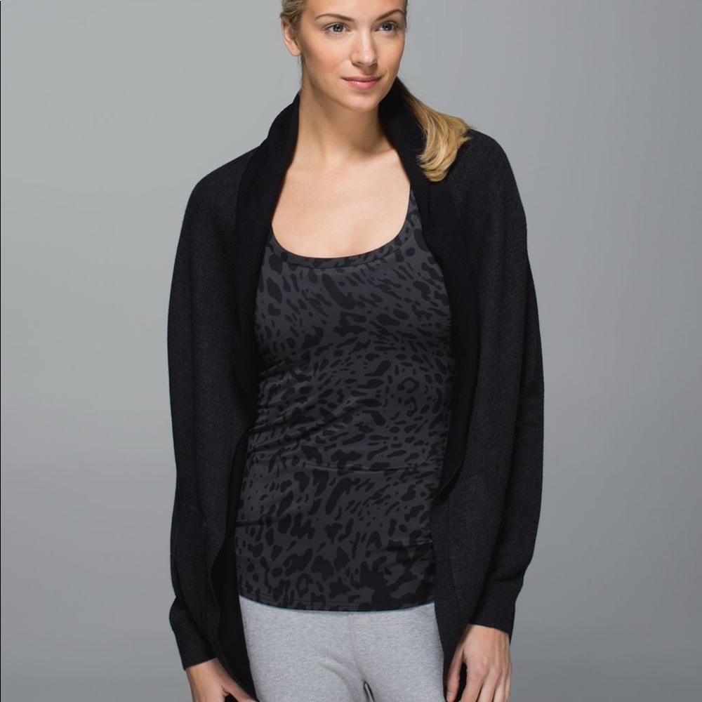 Lululemon cabin yogi wrap